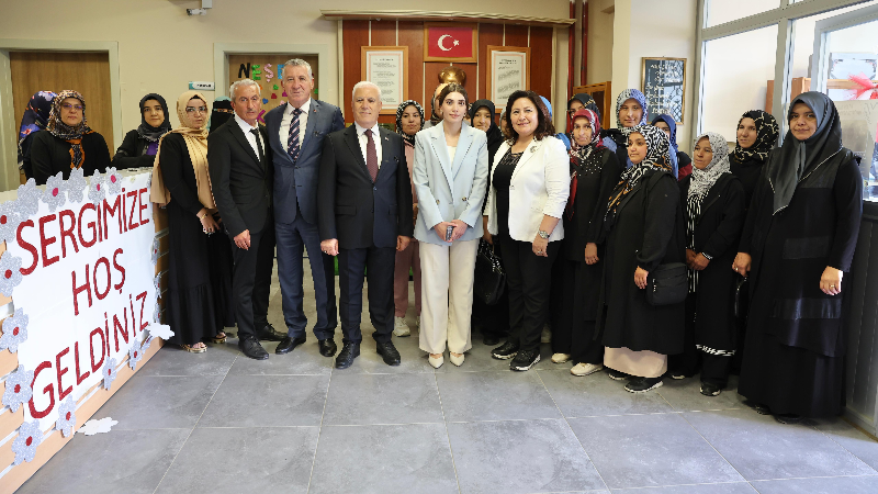 Büyükşehir dağ yöresinin yanında