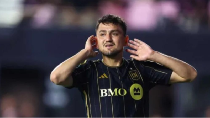 Cengiz Ünder'in durumu ne olacak? Fenerbahçe'ye geri dönecek mi?
