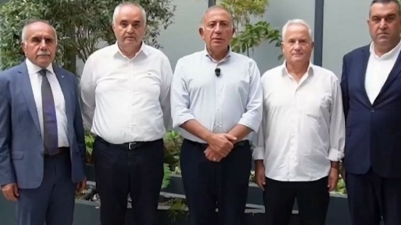 CHP İstanbul İl Başkanlığı'na atanan Gürsel Tekin'den ilk mesaj