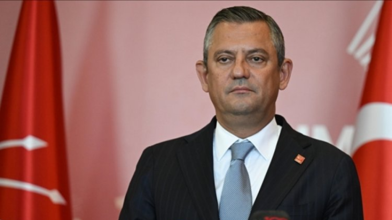 CHP'de Özgür Özel tekrar genel başkan!