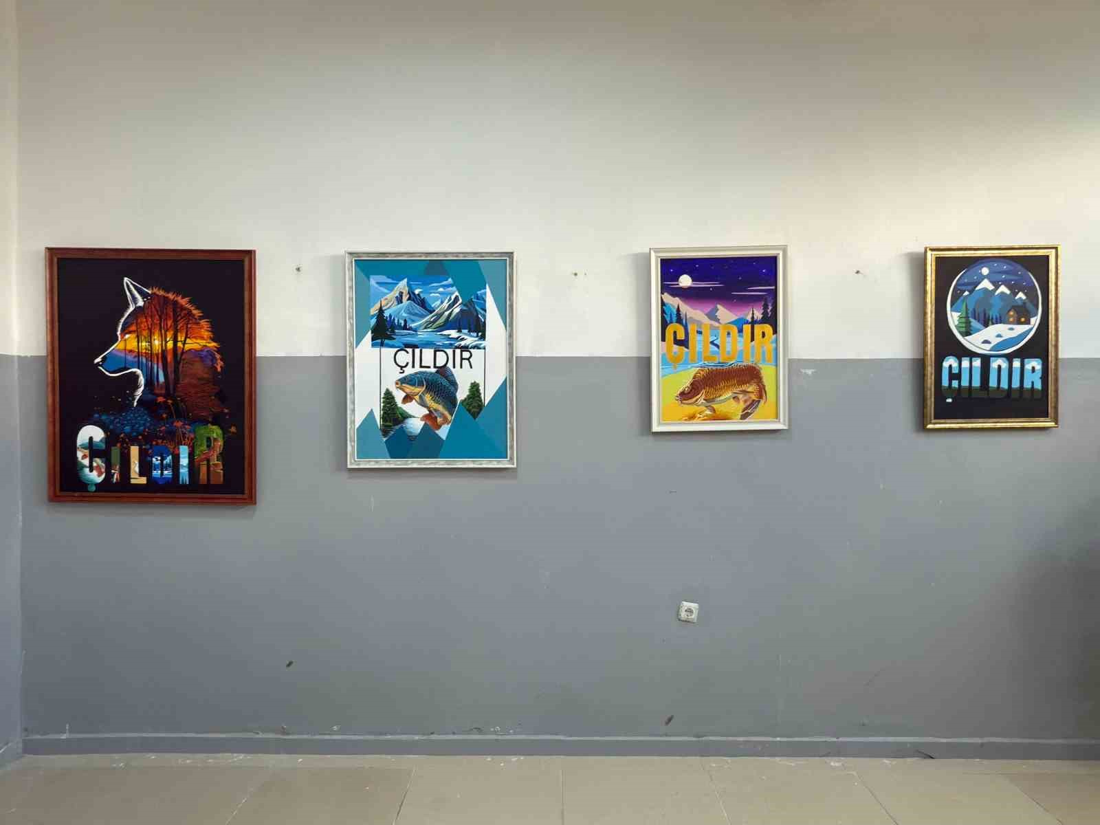 Çıldır Şehit Taner Karadeniz Ortaokulunda yılsonu sergisi