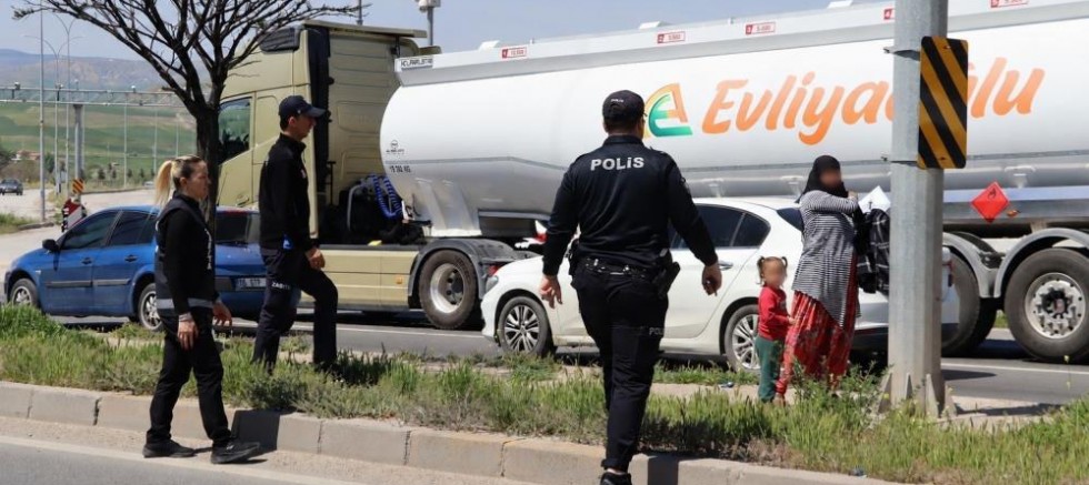 Çocuklara dilencilik yaptıranlara hapis cezası geliyor!