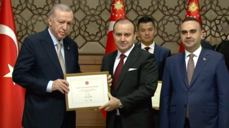 Cumhurbaşkanı Erdoğan, Bursalı firmayı onore etti