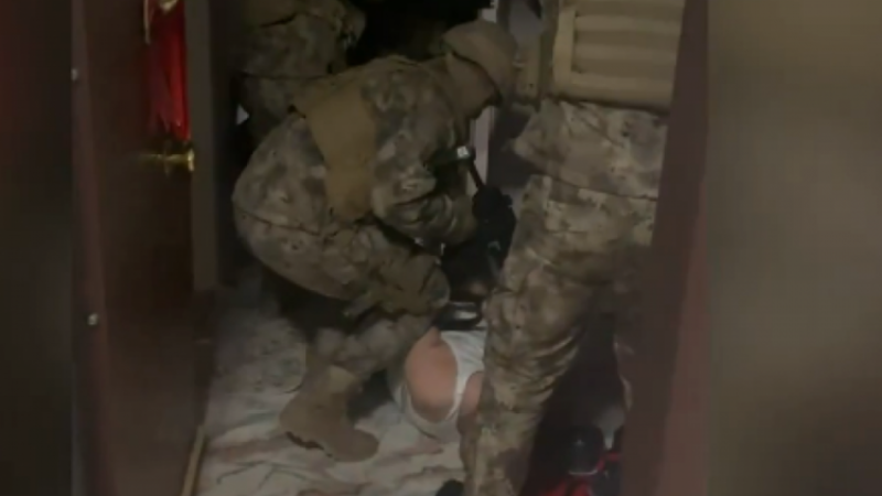 Cumhuriyet tarihinde böylesi ne duyuldu ne de görüldü: 525 gözaltı