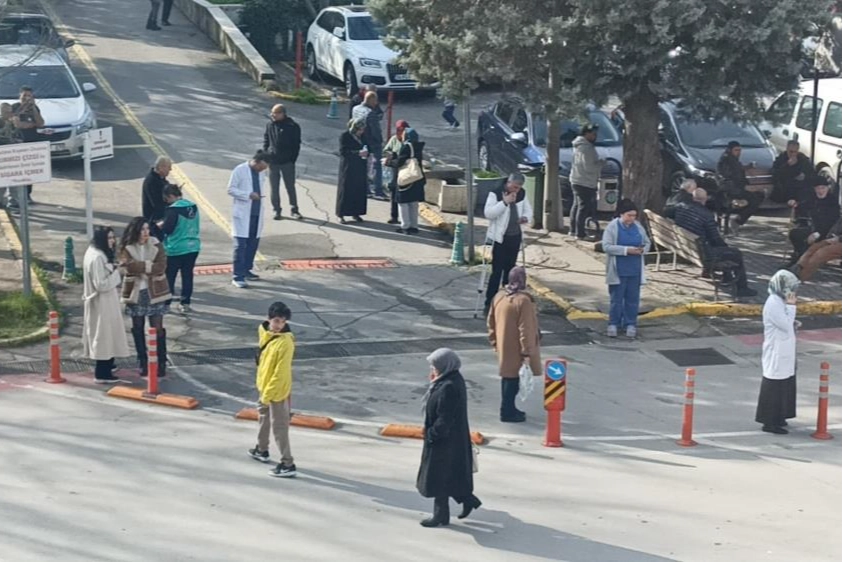 Deprem sonrası Mustafa Bozbey; Dirençli bir kent oluşturma çabamız var