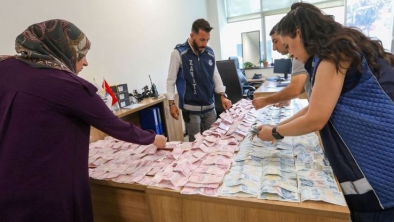 Dilencinin üzerinden çıkan paraya çok şaşıracaksınız!