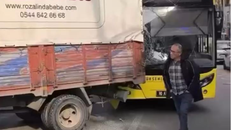 Direksiyon başında uyuyakalan otobüs şoförü 4 araca çarptı