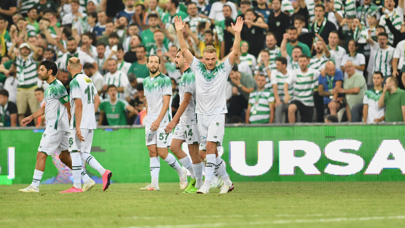 Dostluk maçında Bursaspor güldü