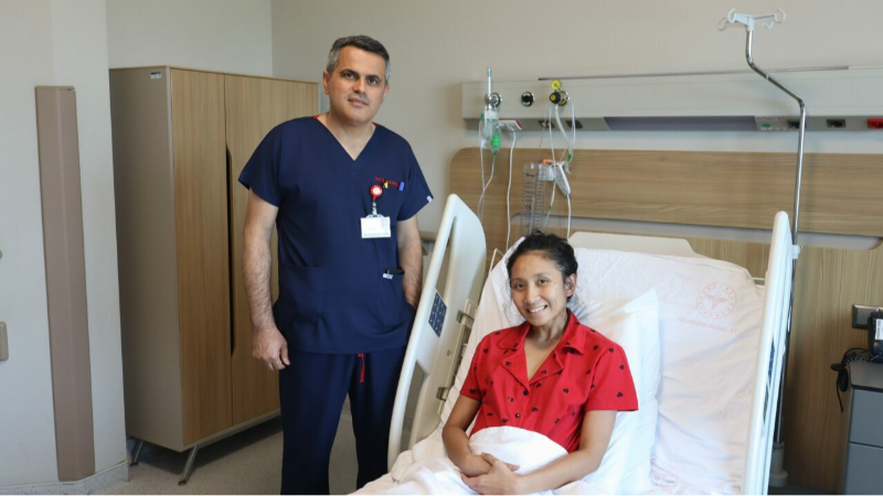 Dubai'den gelen hasta şifayı Bursa'da buldu!