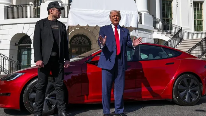 Dünya bu ikiliyi konuşuyor; Aklını kaçırmış...