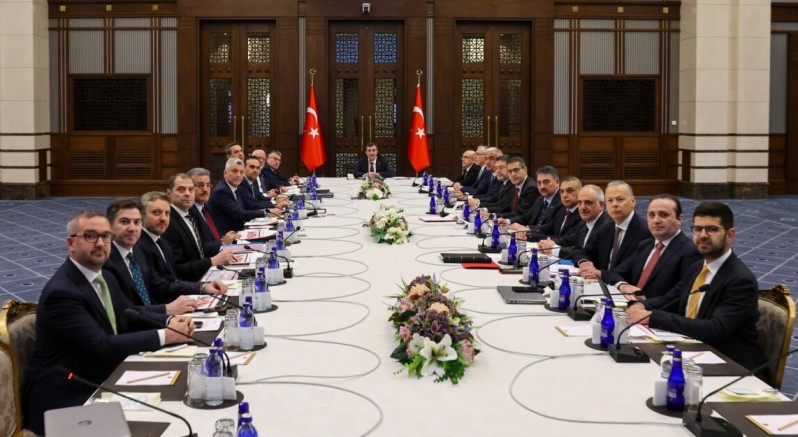 Ekonomi yönetimi toplandı