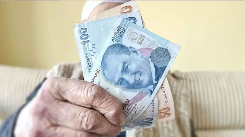 Emekliler dikkat; Bugün hesaplarınızı kontrol edin...