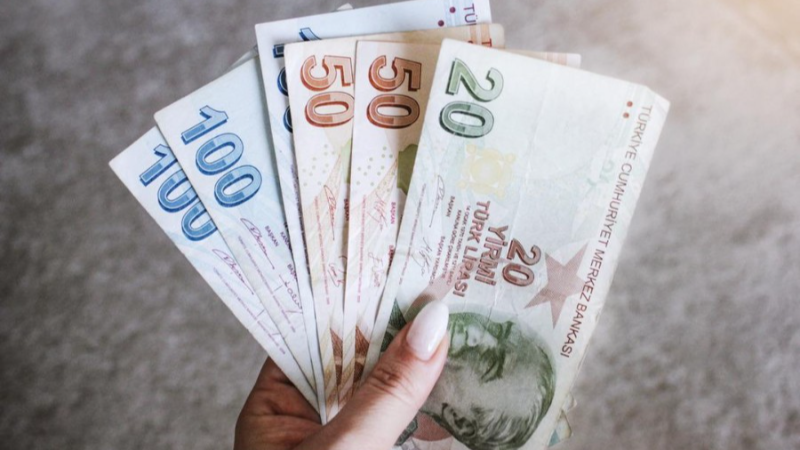Emeklilere haber var; Bayram ikramiyesi için açıklama var