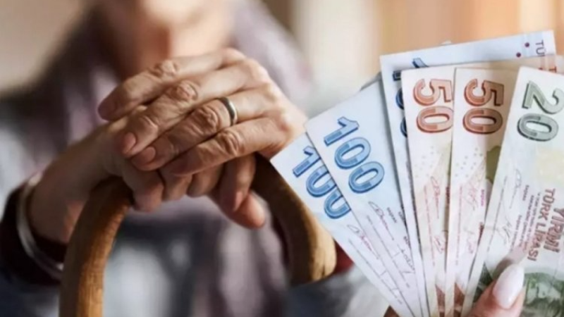 Emeklilerin bugün yüzü gülecek