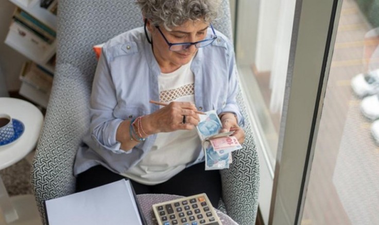 Emeklinin bayram ikramiyesi için net rakam verdi!