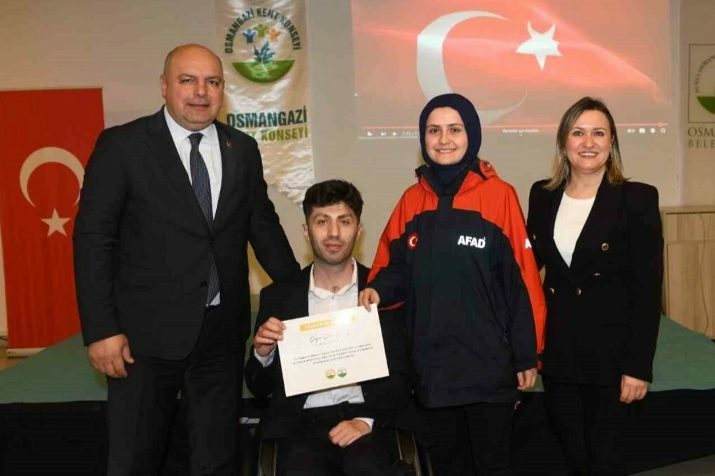 Engelli bireyler deprem ve afette neler yapmalı? Bursa'da önemli çalıştay...