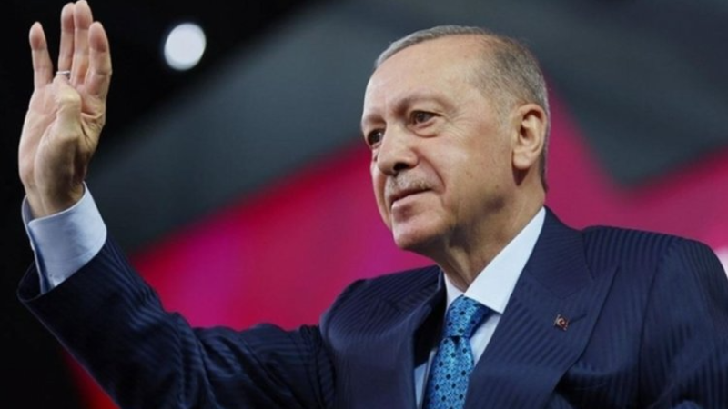 Erdoğan'dan Özgür Özel'e...