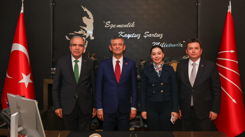 Erkan Aydın’dan Özgür Özel’e ziyaret