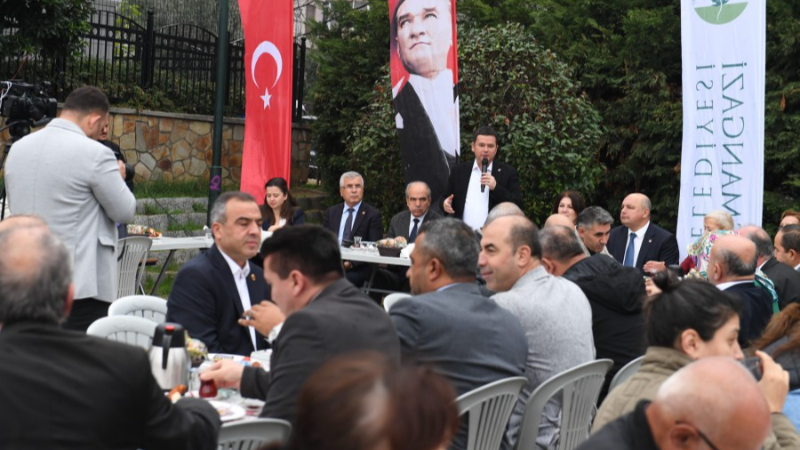 Erkan Başkan Bursa'da mahalle mahalle geziyor