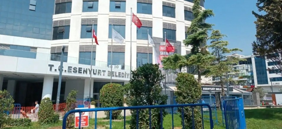 Esenyurt Belediyesi’ne ihale operasyonu: Çok sayıda kişi gözaltında