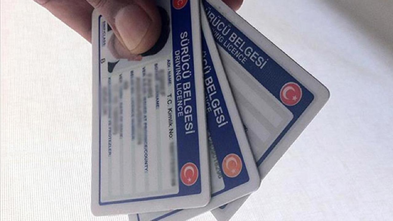 Eski tip ehliyetiniz varsa dikkat!