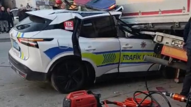 Feci kaza: 1 polis şehit oldu, 1 polis ağır yaralandı