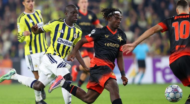 Fenerbahçe'ye büyük şok; 90'da beraberliğe razı oldu