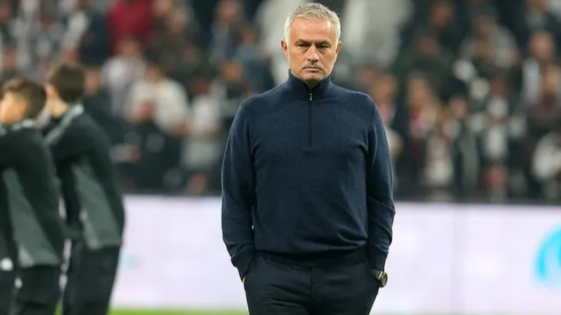 Fenerbahçe'de gelecek sezonun planlaması yapıldı; 100 milyon EURO...