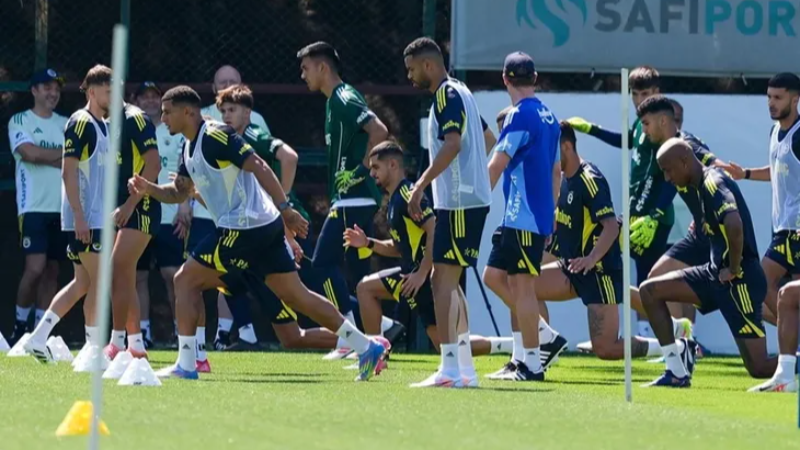 Fenerbahçe'de Mourinho o isimlerin biletini kesti