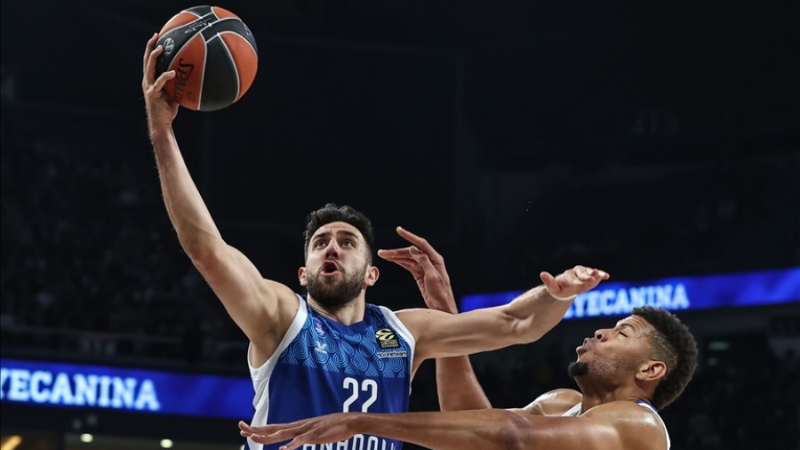 Fenerbahçe'nin de ilgilendiği Micic'in yeni takımı belli oldu