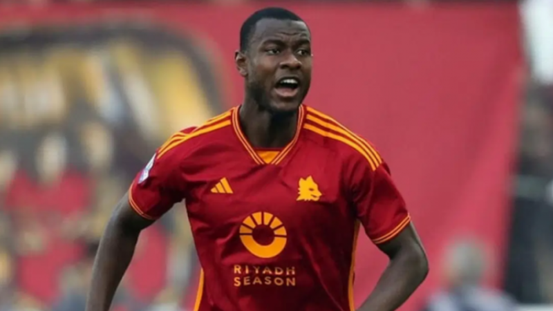 Galatasaray'a bir stoper adayı daha!