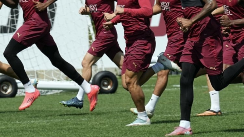 Galatasaray'da 3 isme veda
