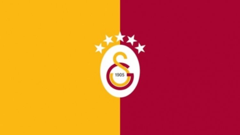 Galatasaray'da beklenen imzalar atıldı