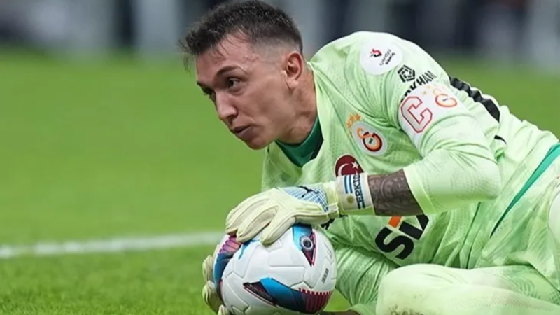 Galatasaray'da Muslera'nın yerine o mu geliyor?