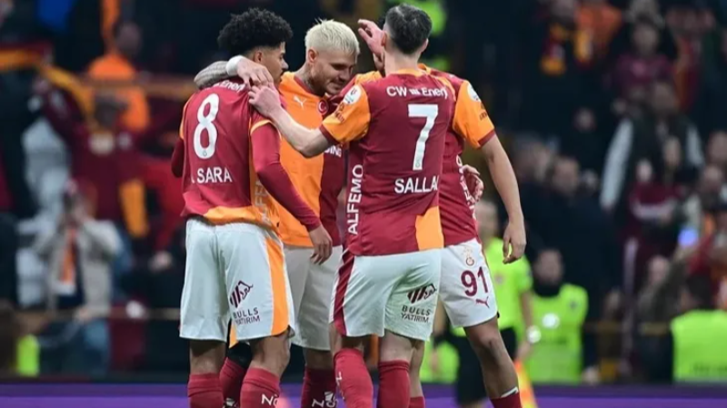 Galatasaray'da Okan Buruk o ismi istiyor!