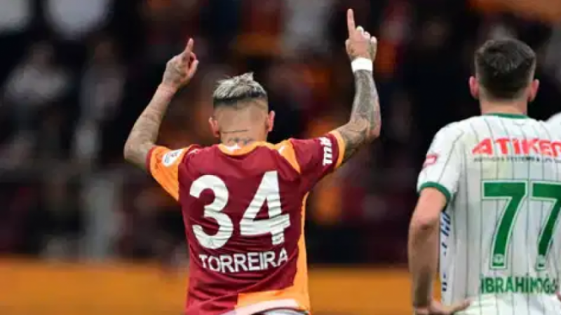 Galatasaray'da Torreira attığı gole neden sevinmedi?