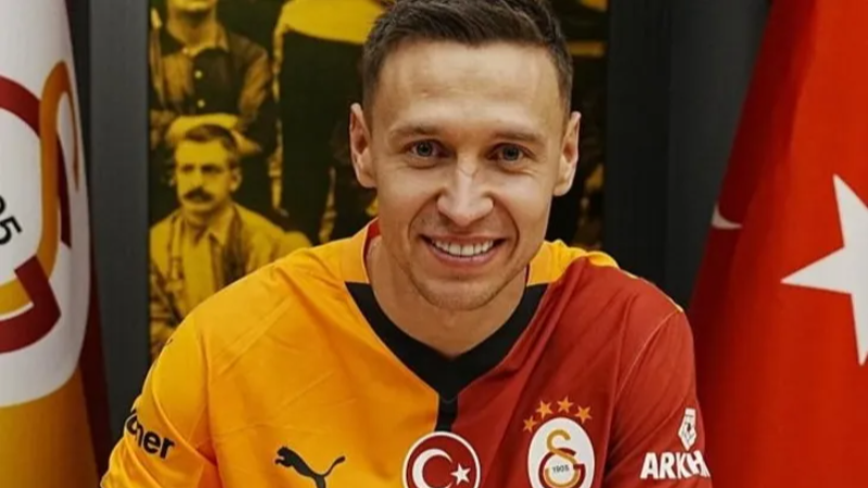 Galatasaray'dan ayrılan isim Okan Buruk'u eleştirdi