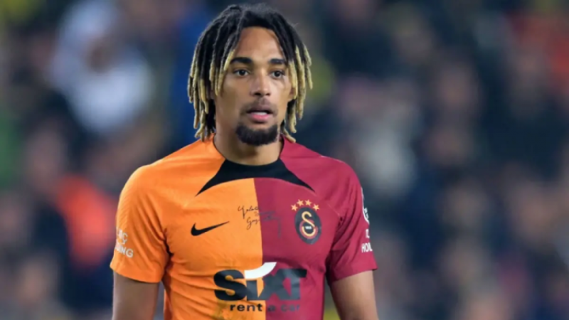 Galatasaray'ın eski yıldızı imzayı atıyor