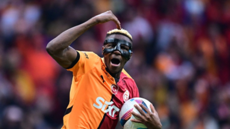 Galatasaraylı Osimhen'i bakın kimler istiyor!