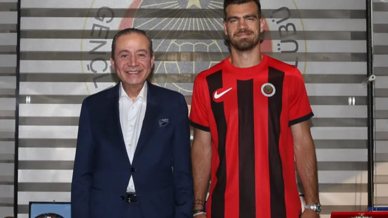 Gençlerbirliği'ne Yunan stoper