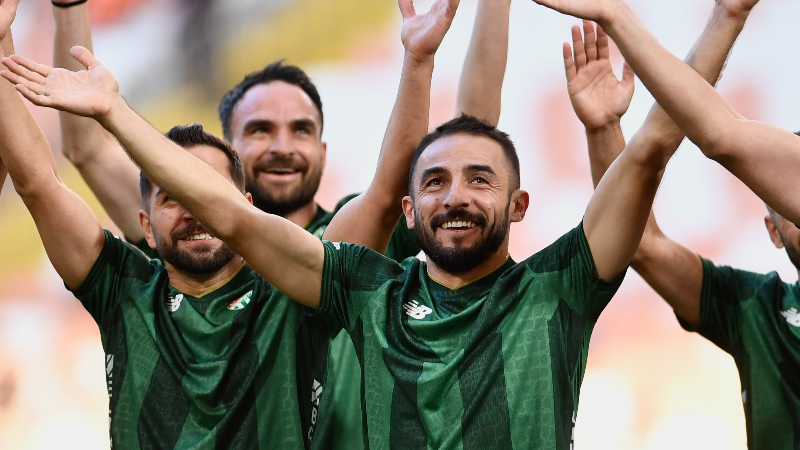 Gülmek size yakışıyor!