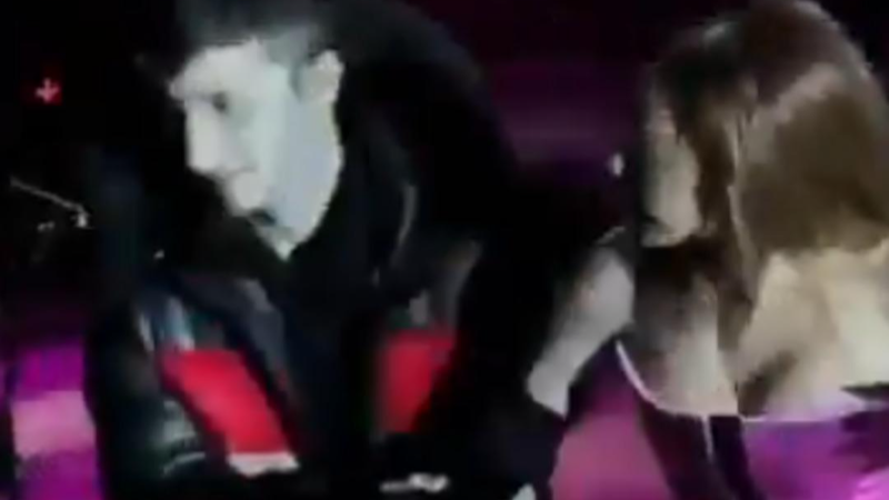 Hadise'nin Bursa'da zor anları; Çığlık attı...