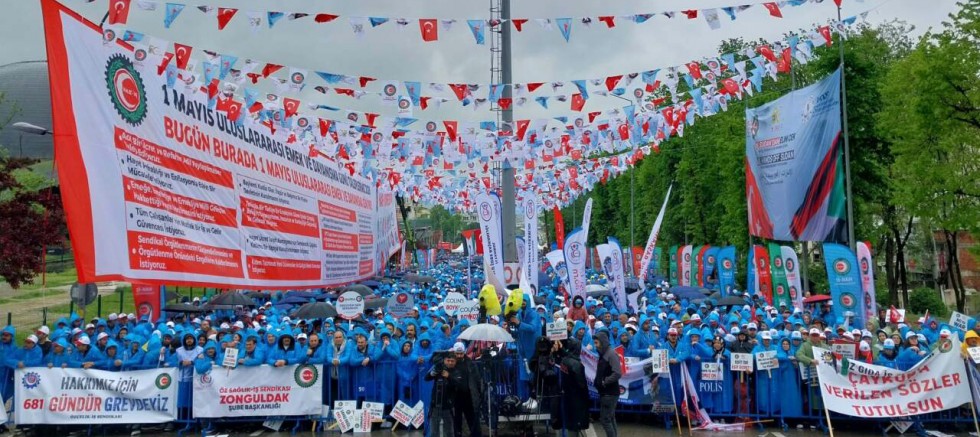 HAK-İŞ 1 Mayıs’ı Bursa’da kutladı