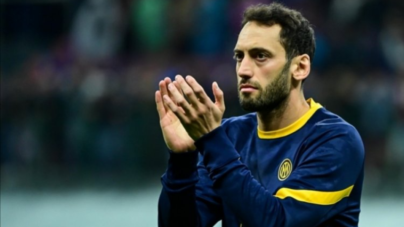 Hakan Çalhanoğlu'ndan çarpıcı transfer açıklaması