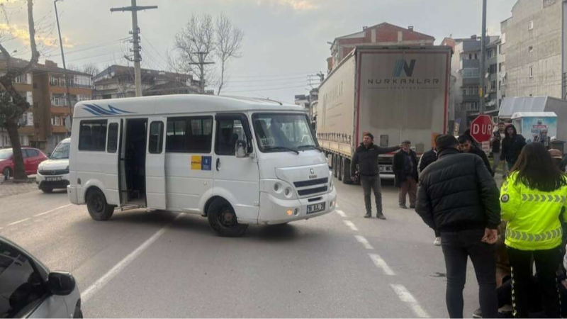 Hata kimde? Bursa'da motosikletli çift hastanelik oldu