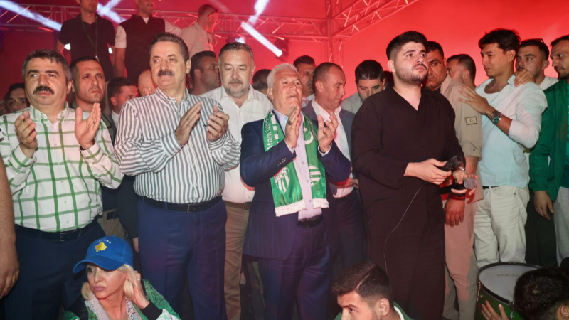 Hep beraber Süper Lig’e!