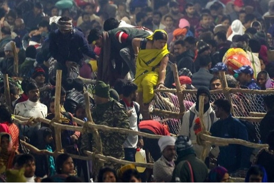 Hindistan’da dini festivalde izdiham: 15 ölü