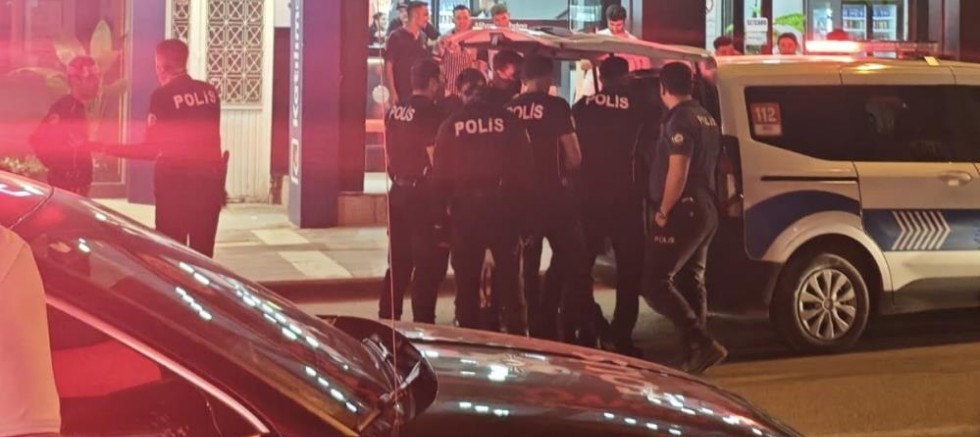 İki grup arasında kavga: 1 yaralı