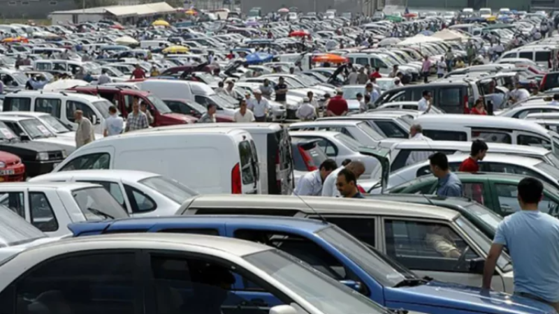 İkinci el otomobil alacaklar dikkat! Yasak devam edecek!