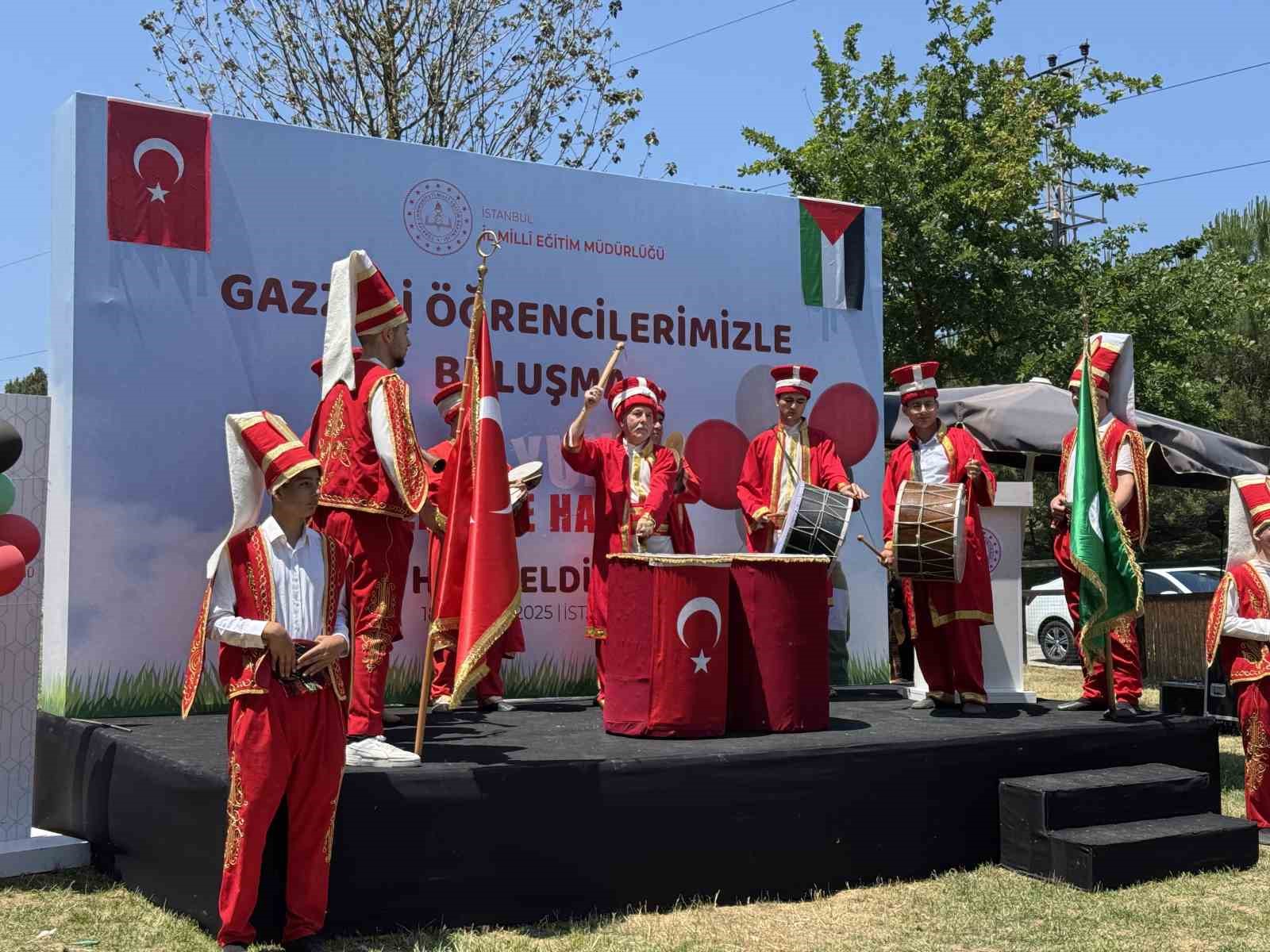 İstanbul’da Gazzeli öğrenciler için çocuk şenliği düzenlendi